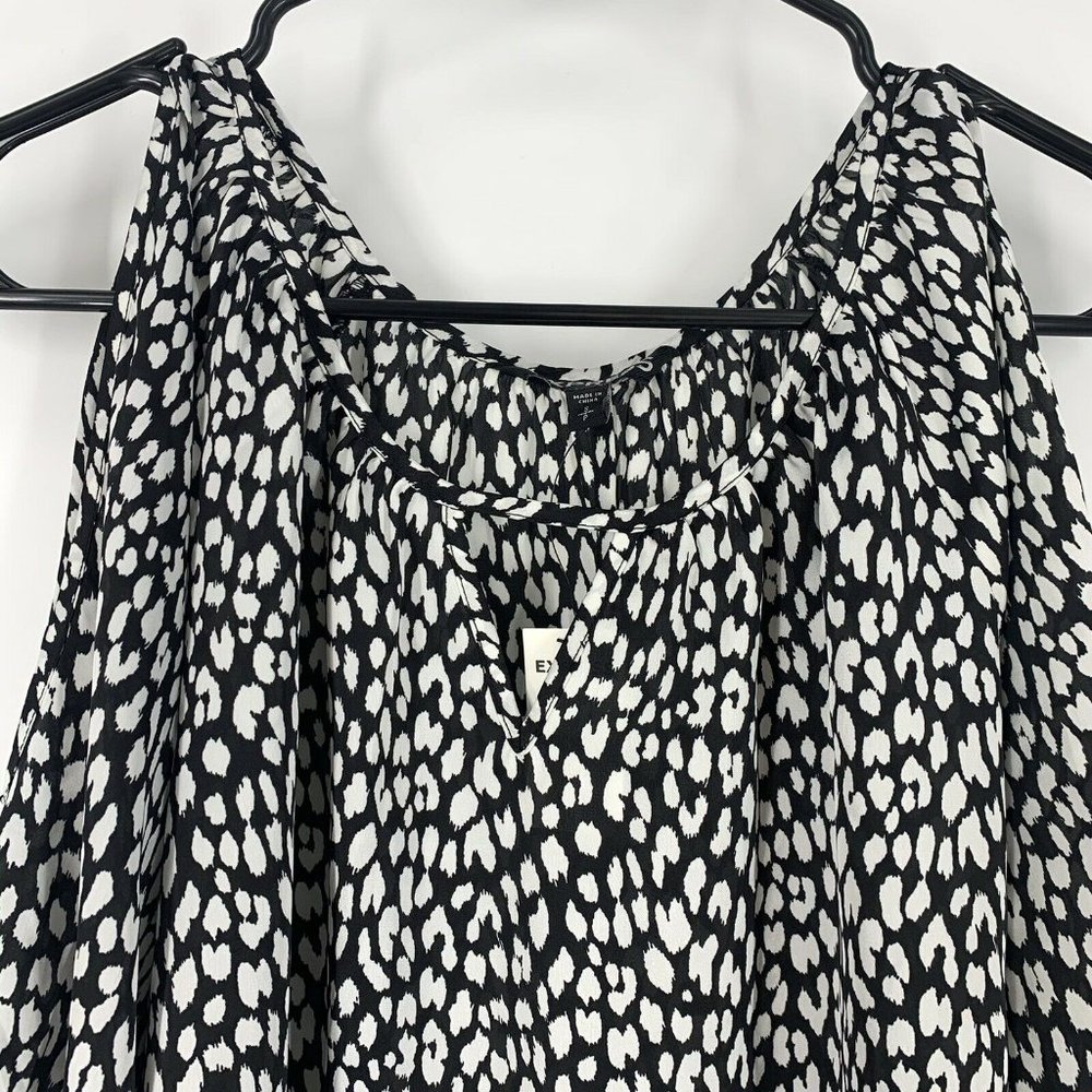Express Black White Printed Slit Sleeve Blouse - Picture 4 of 8